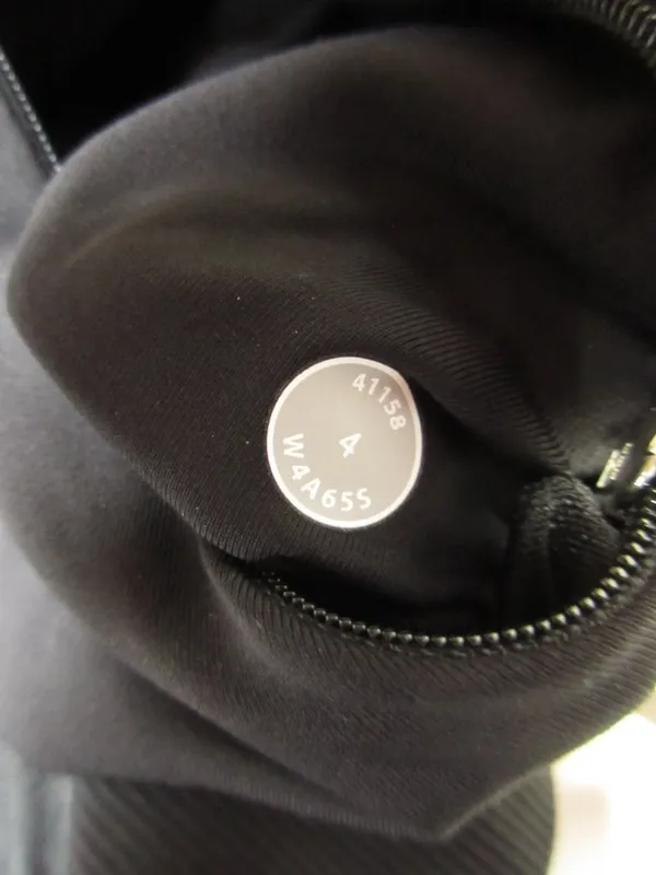 NWT Lululemon Pump It Up Jacket in Black Power Luxtreme Full Zip 4 - Image 4