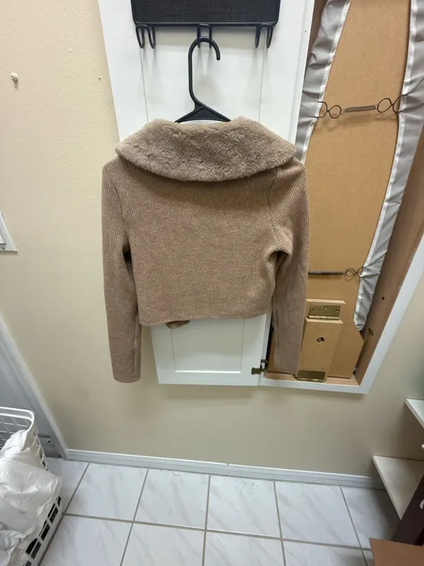 Sage The Label Faux Fur Collar Ribbed Cardigan Tan Size XS - Image 5