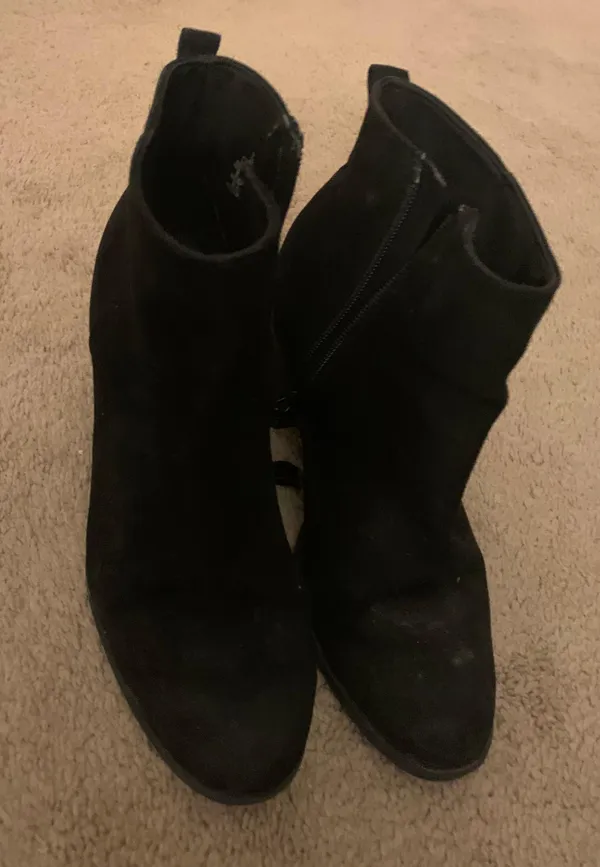 Old Navy Black Booties - Image 3