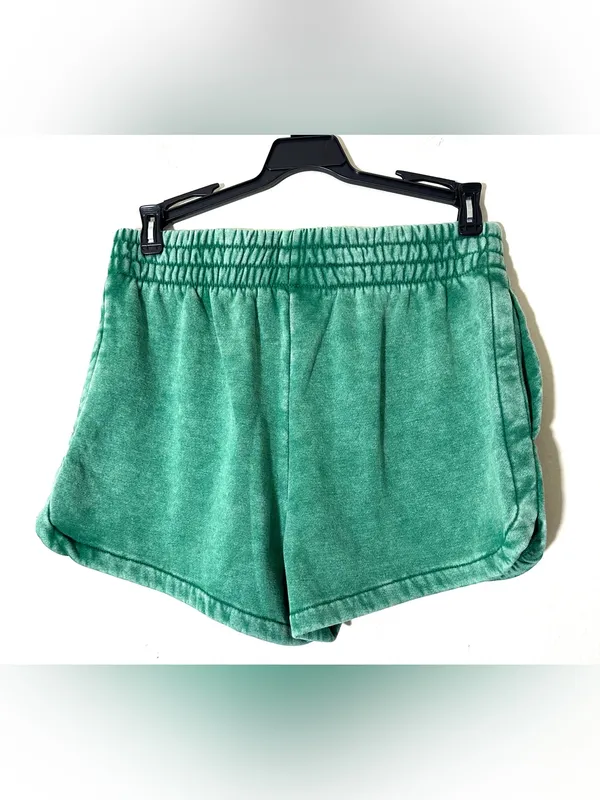 Zenana Acid-wash dolphin shorts elastic waistband Women’s Forest Green Sz Small - Image 5