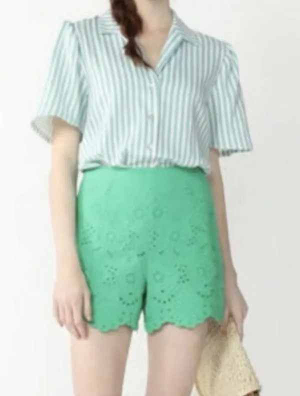 Draper James high rise embroidered eyelet shorts side zip lined 8 - Image 2
