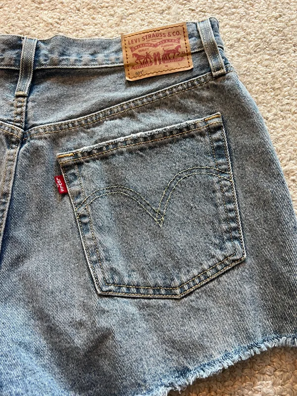 Levi’s Shorts - Image 3