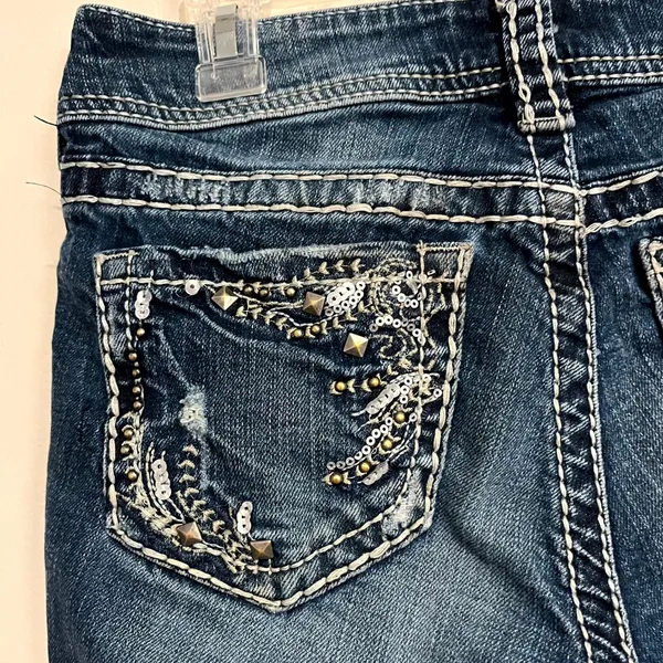 Silver Jeans Y2K Suki Low Rise Bootcut Dark Wash Embellished Size 26 - Image 6