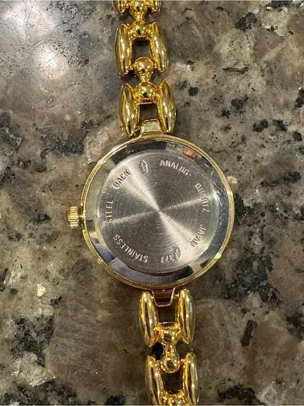 Elizabeth Taylor White Diamond Gold Crystal Accent Women's Quartz Bracelet Watch - Image 3