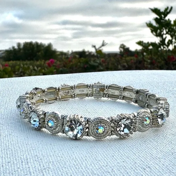 Silver tone rhinestone stretchy bracelet - Image 2