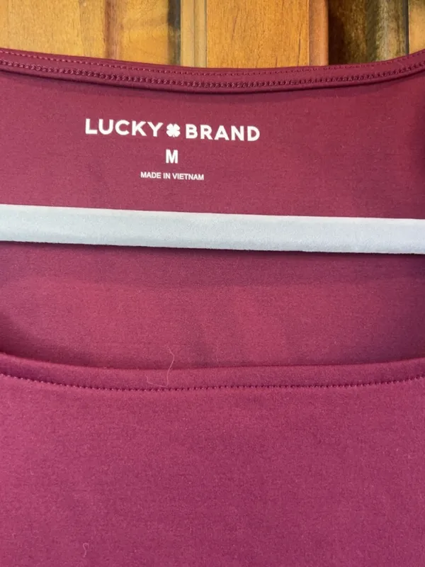 🌸Lucky Brand square-neck long sleeve contour top in a burgundy / maroon shade.M - Image 6