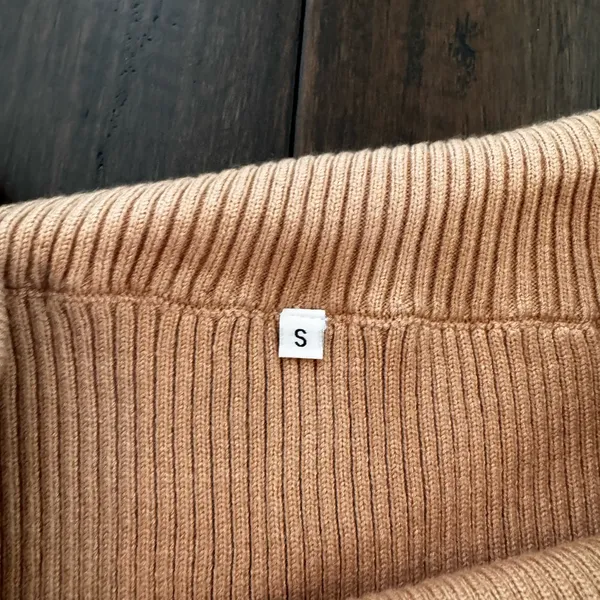 One-Shoulder Ribbed Asymmetrical Knit Top in Camel Brown Size S - Image 6