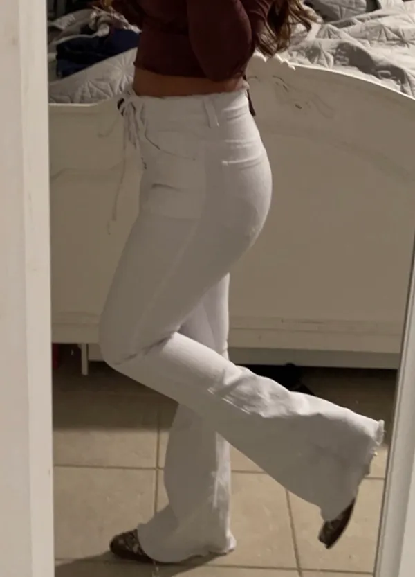 Shein White Lace-Up Flare High-Waisted Front Jeans - Image 4