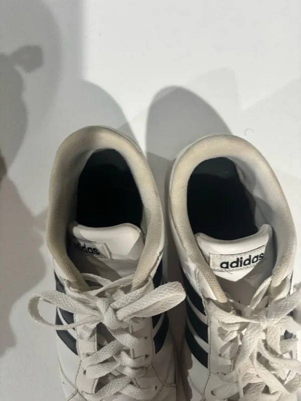 Adidas 7.5 women’s sneakers white and black - Image 6