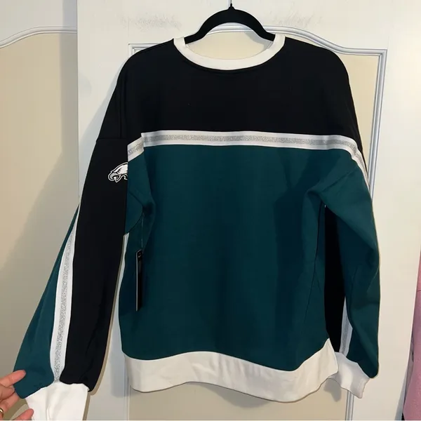 NWT Eagles NFL Team Apparel Silver Glitter Midnight Green Bench Crewneck Glll - Image 4
