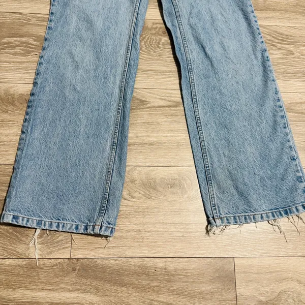 Waven Tova 90s Wide Leg Jeans V-Waist Light Blue Raw Hem Womens 26 x 31‎ US 4 - Image 9