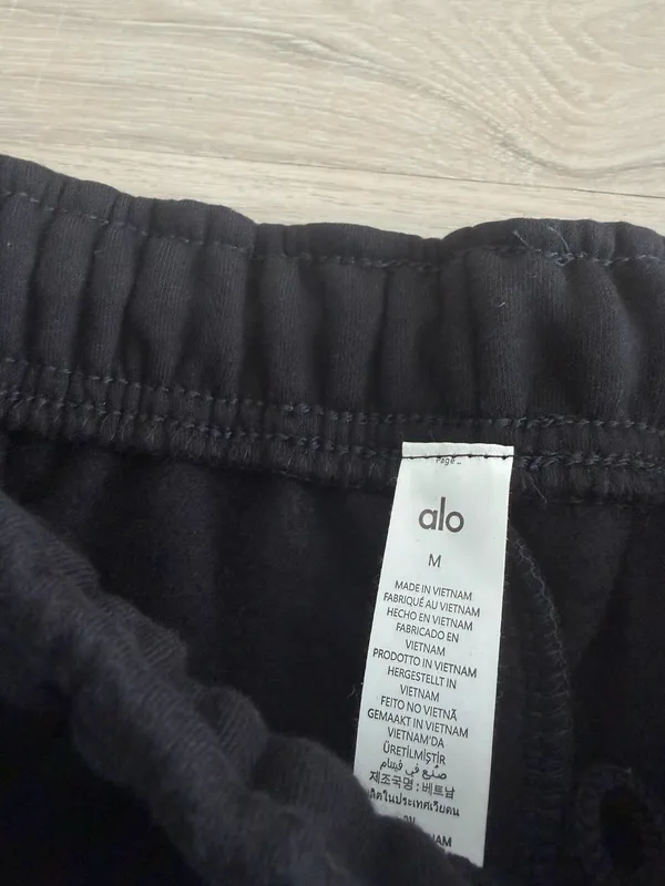 Alo Black Jogger Yoga Pants - Image 3