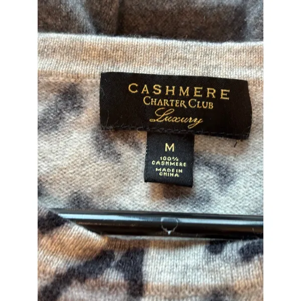 Charter‎ Club Luxury Cashmere Grey Leopard Print Cold Shoulder Sweater Medium - Image 2