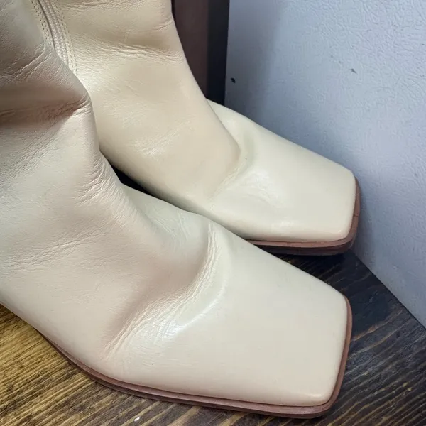 Anthropologie Off White‎ Heeled Squared Toe Boots Size 9 (40) - Image 4
