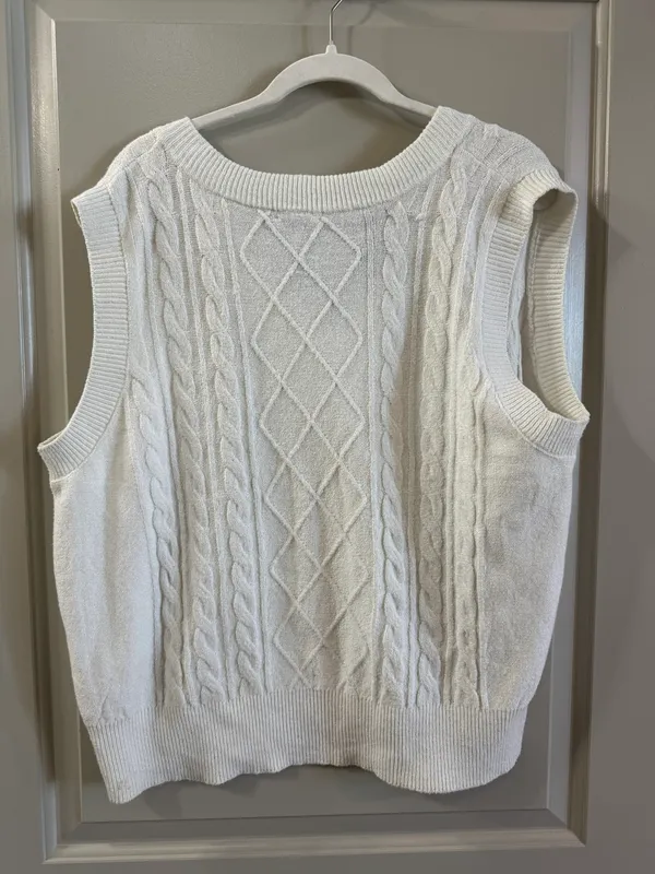 True Craft Cableknit Sweater Vest - Image 2