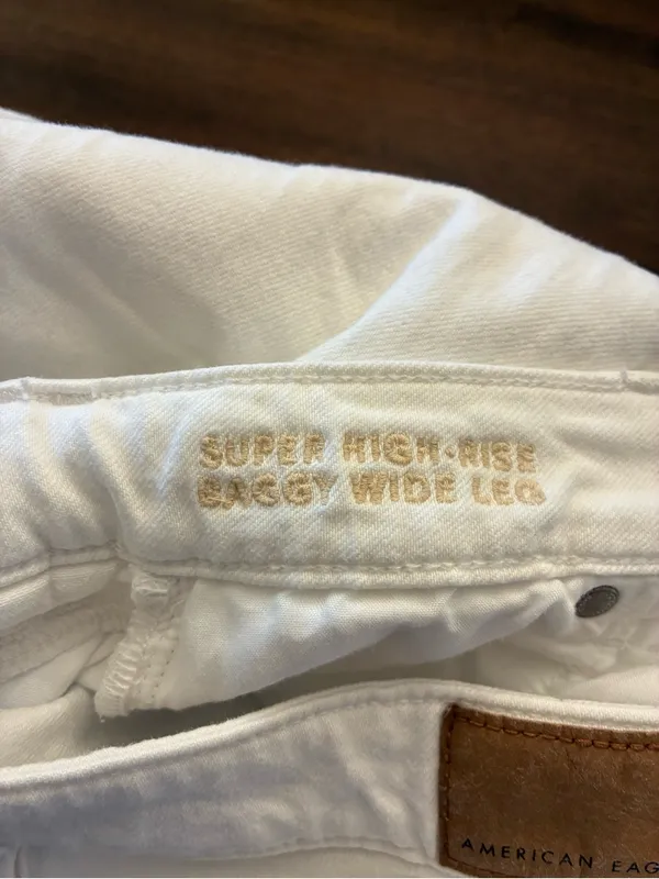 American Eagle Baggy Wide Leg Jeans Size 0 Super High Rise White Cargo Pockets - Image 2