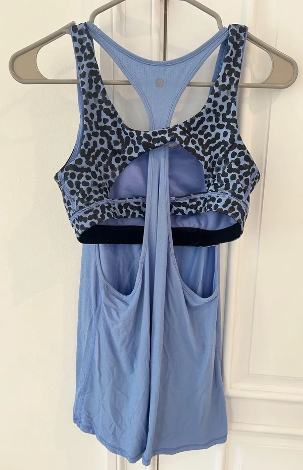 Lululemon Built in Bra Tank Top Periwinkle Size 8 - Image 2