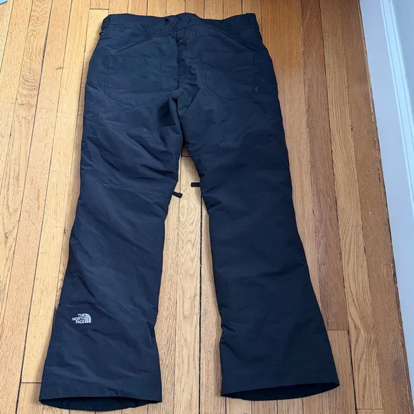 The Northface woman’s black snow pants size L EUC - Image 3