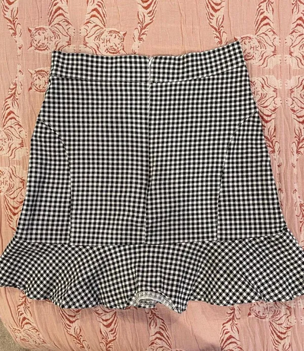 Checked Skirt Black - Image 4