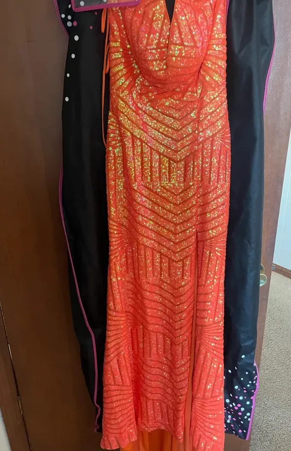 Dave & Johnny Prom Dress - Image 5