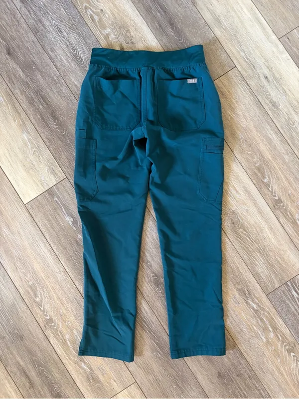 Yola High-Rise Slim Scrub Pants Size XS Petite - Image 4