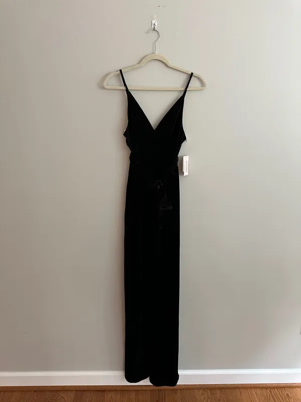 David’s Bridal V-Neck Velvet Jumpsuit with Tie Waist - Image 8