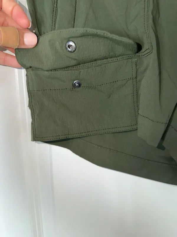 Athleta Trekkie Cargo Hiking Shorts Olive Green Size 4 - Image 6