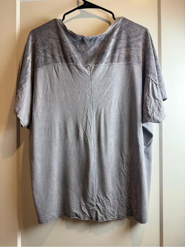 Project Social T Light Gray V-Neck Short Sleeve Tee Linen & Cotton Blend Size L‎ - Image 2