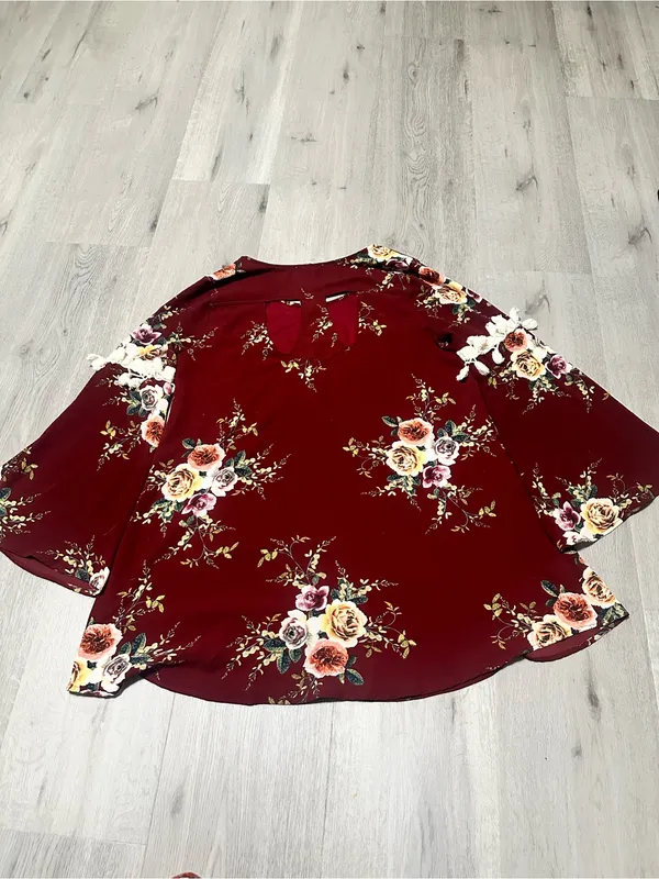entro Maroon Floral Bell-Sleeve Blouse - Image 4
