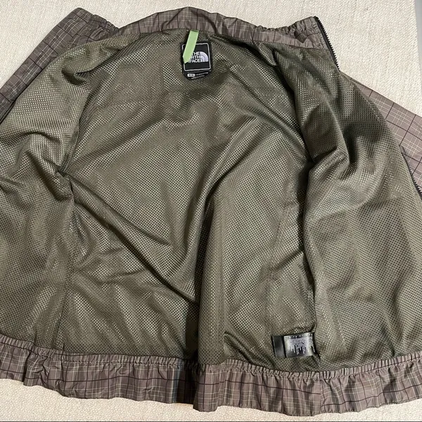 The North Face Women’s Windbreaker - Image 11