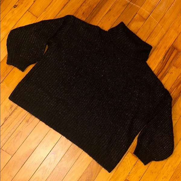 Old Navy Black and White Speckled Sweater - Image 4