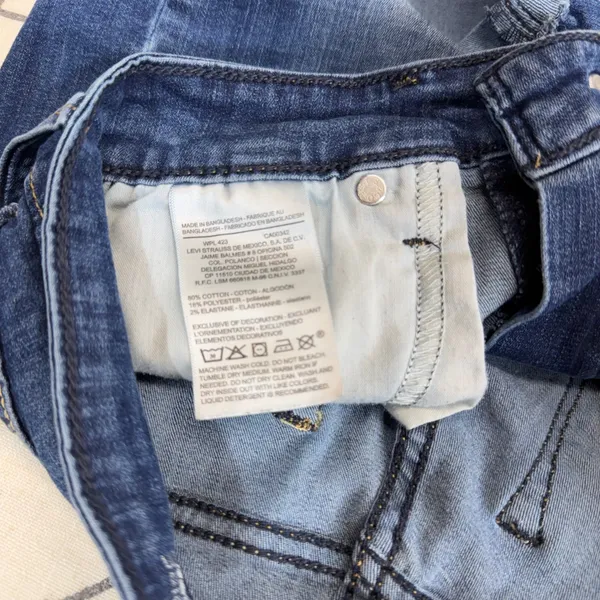 Denizen Levi's High Rise Shorts 4 Blue‎ Cuffed Raw Hem Stretch Denim Jean Shorts - Image 4