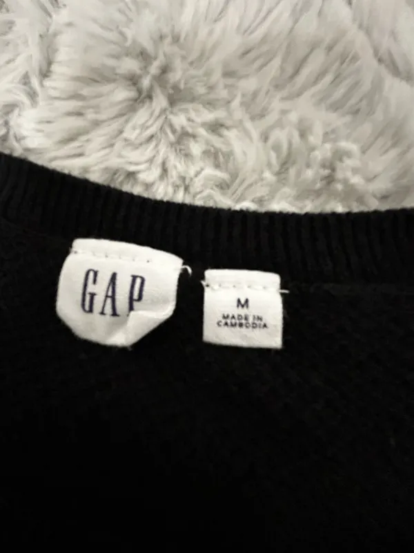 GAP Women's Black Textured Waffle Knit Round Neck Sweater - Image 8