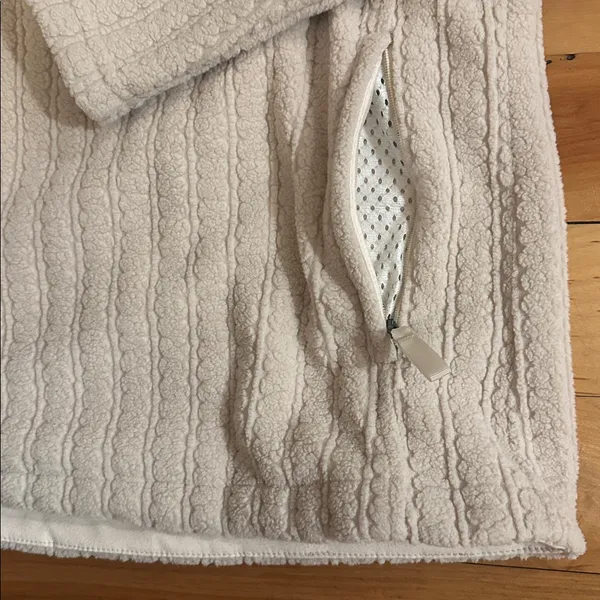 Patagonia Cable Capra Hoody Sz M - Image 6