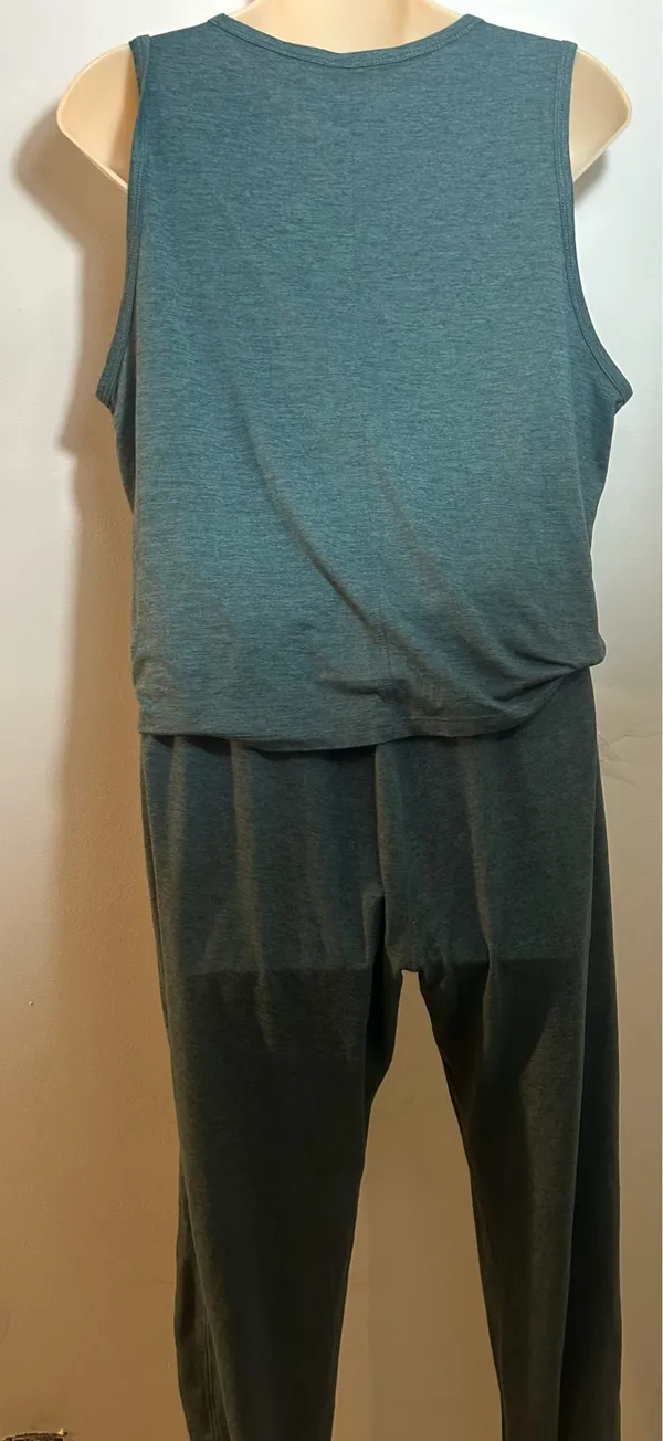 90 Degrees by Reflex A versatile athleisure set. Size: L. $30. - Image 5