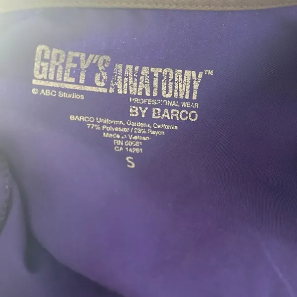 Grey’s Anatomy by Barco purple scrubs top tee short sleeve sz small women’s - Image 2
