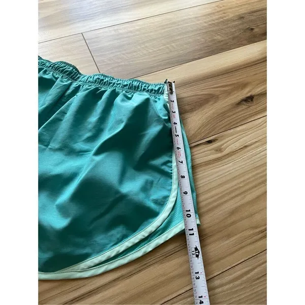 NIKE Dry Fit Women’s Shorts S - Image 7