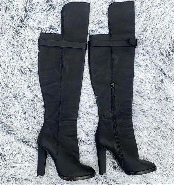 Milan Runway high knee boots Fall 2011 size 38 - Image 10
