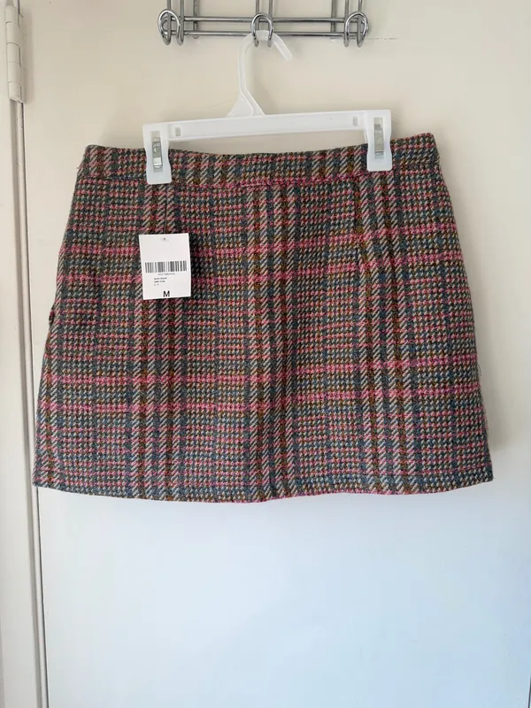 Forever 21 Tweed Plaid Skirt Grey Pink - Image 3