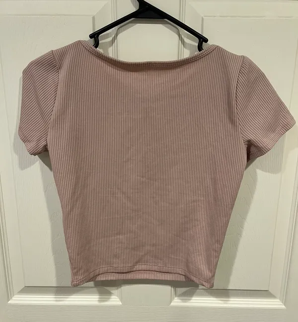 Hollister Crop Top - Image 2