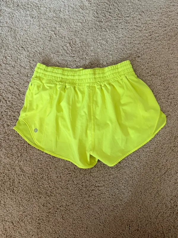 Lululemon Hotty Hot Shorts 2.5" - Image 2
