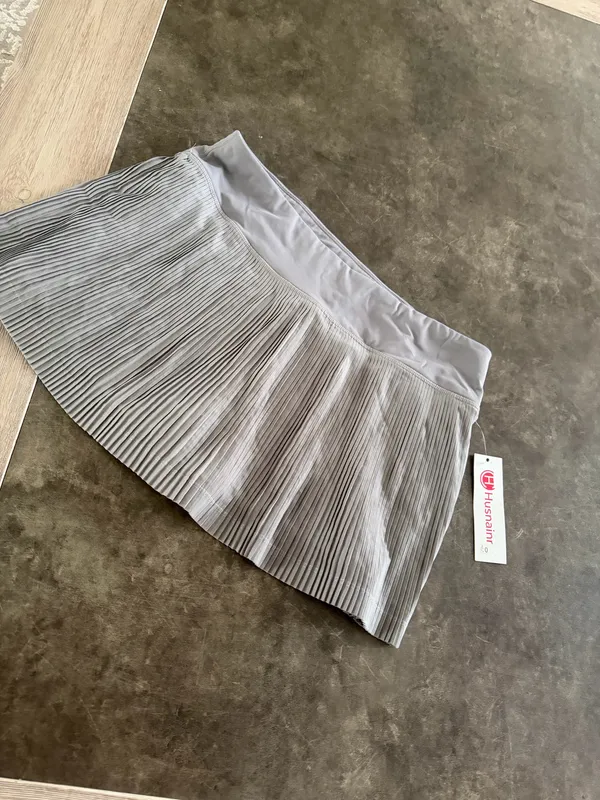 Husnairn Pleated tennis Skirt in Light gray - Image 5