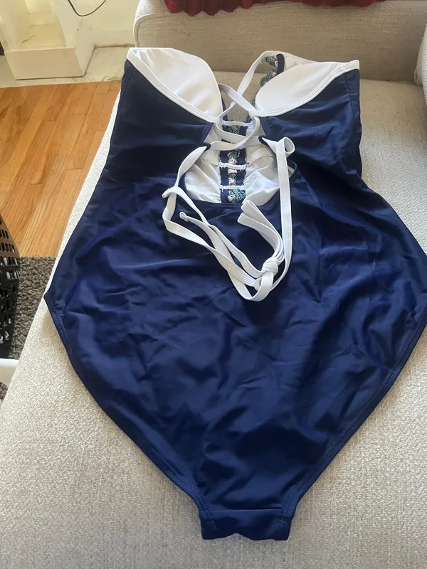 Mbjl Dive into style with this elegant navy and white one- piece swimsuit. Perfect for a chic beach look. - Image 6