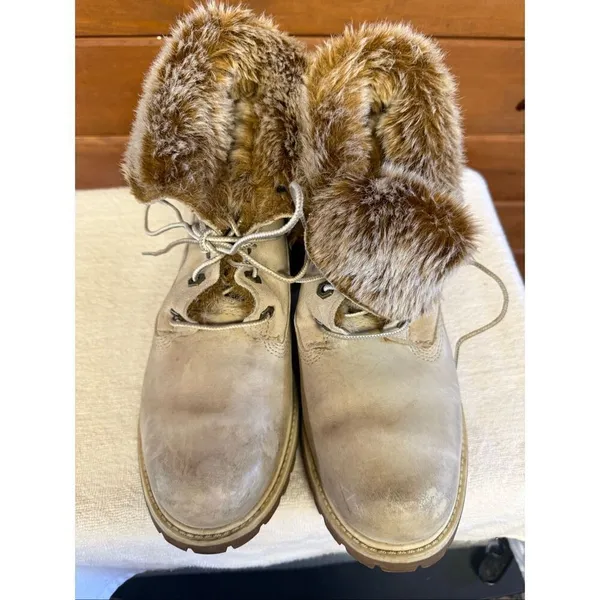 Timberland Waterproof Teddy Fleece Fold Over Fur boots light beige Sz 9.5 - Image 6