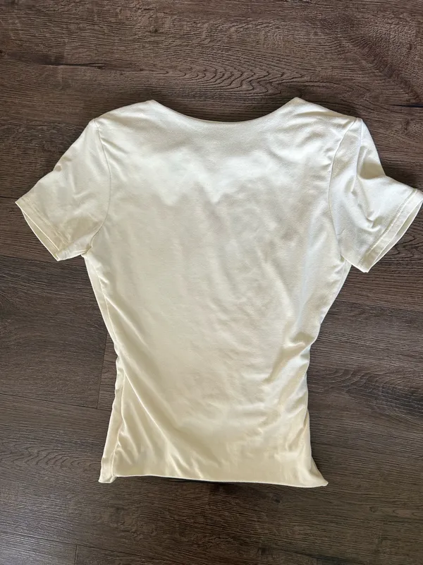 Butter Yellow Fitted Tes Size XS - Image 4