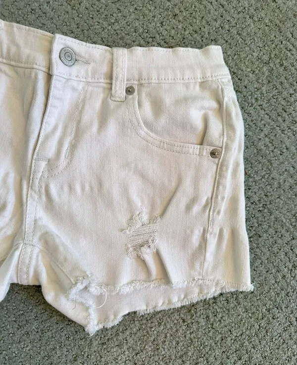 Mossimo White Denim Boyfriend Shorts - Image 2