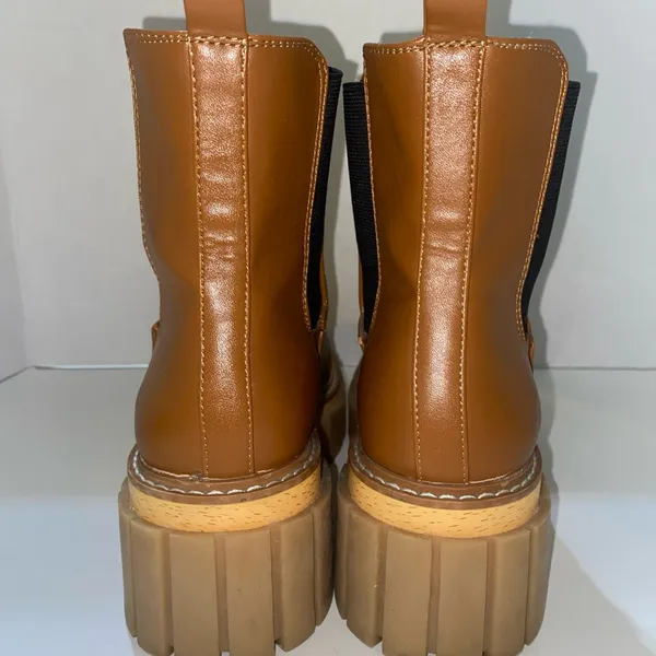 Madden girl brown chunky ankle boots size 7 - Image 4