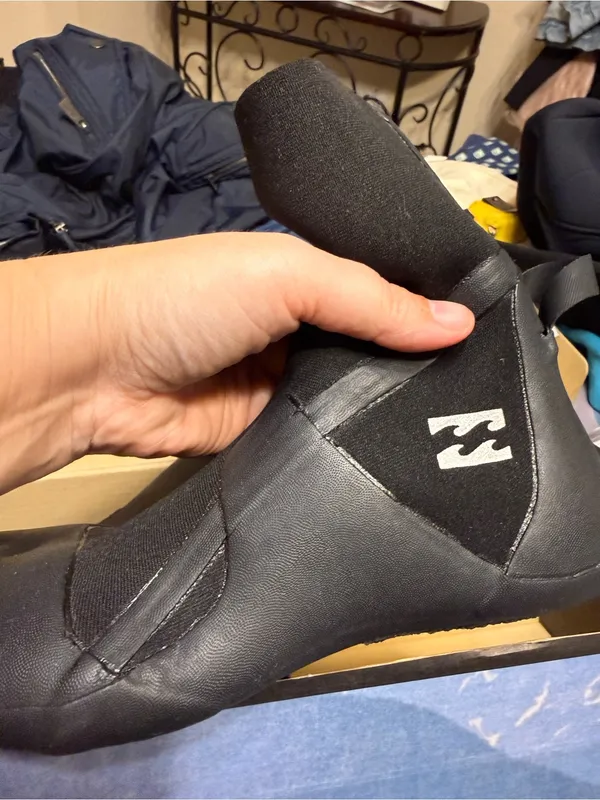 NEW Billabong 3mm Wetsuit Boots Water Sports Shoes Women’s size 6 Pull-on - Image 4