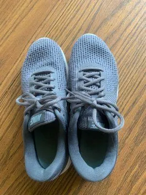Nike Gray & Blue Sneakers - Image 2