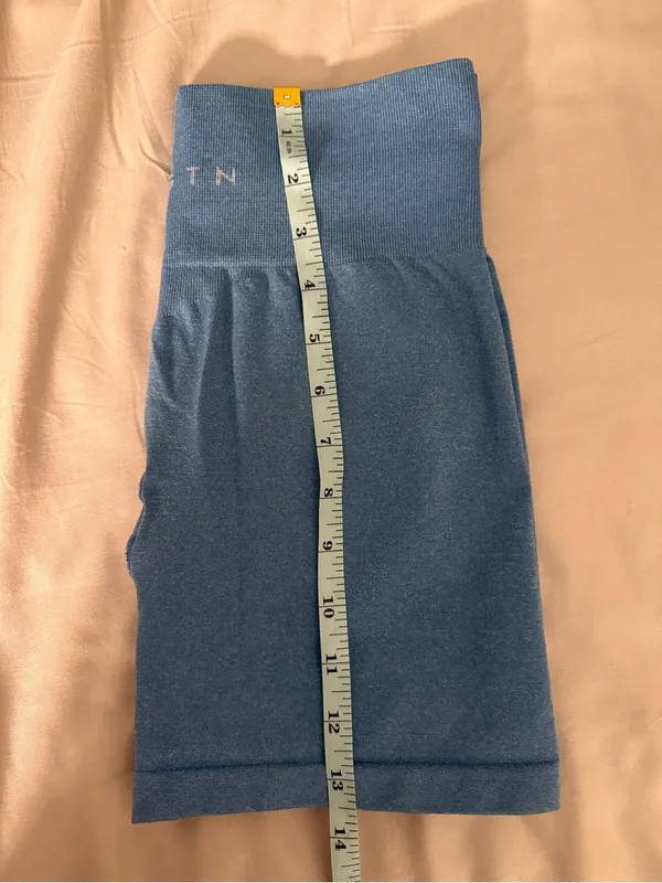 NVGTN Seamless Light Blue High-Waisted Bike Shorts - Image 5